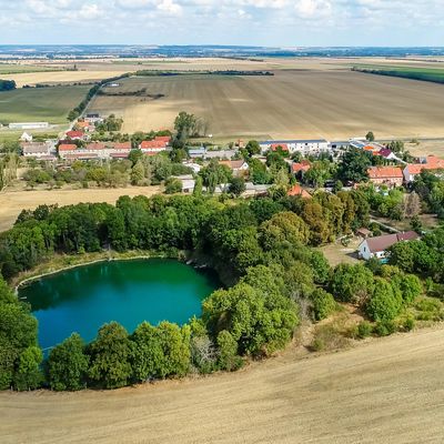 Heynburg bei Gr&ouml;ningen - Wohnen im Gr&uuml;nen mit Natur und Erdfallsee im Landkreis B&ouml;rde