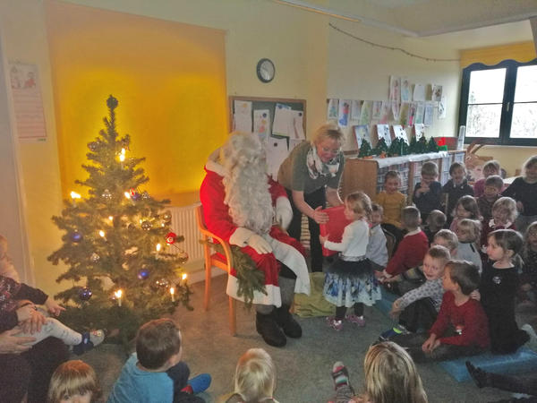 Weihnachtsfeiern der Gruppen in der Kindertagesstätte Gröningen