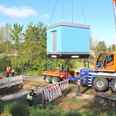 Aufstellen der POP-Station für schnelles Internet in der Westlichen Börde