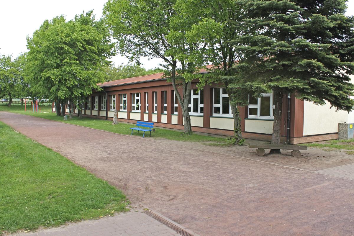 Grundschule Ausleben Gebäude Rückseite