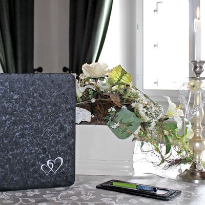 Standesamtliche Trauung in der Westlichen B&ouml;rde - Trauzimmer mit Traubuch