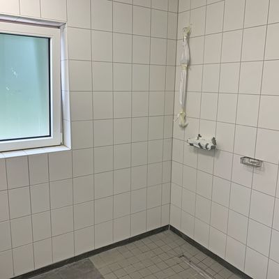 Herren-Dusche Neubau Sozialtrakt Feuerwehrgerätehaus Gröningen