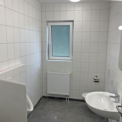 WC-Anlage Herren Neubau Sozialtrakt Feuerwehrgerätehaus Gröningen