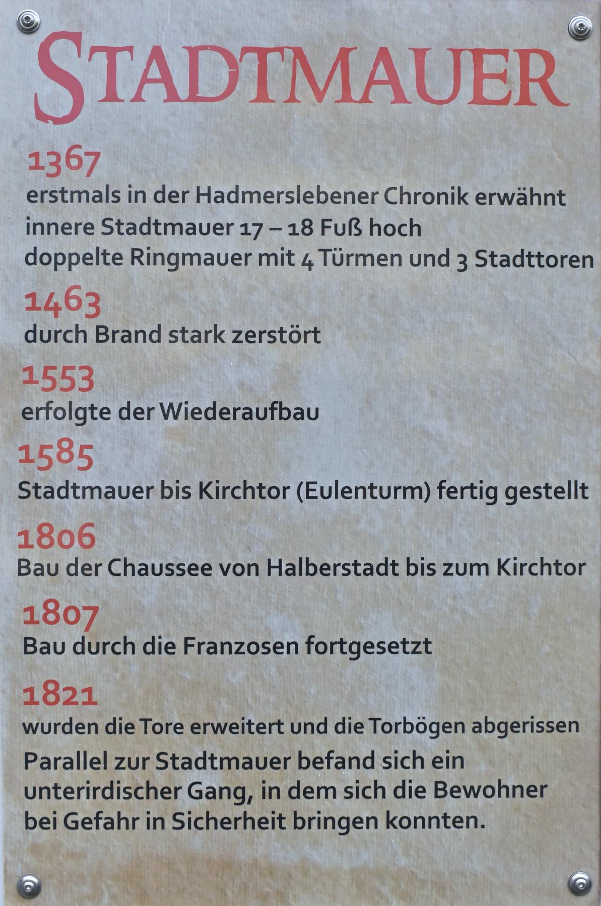 Informationen zur einstigen Stadtmauer gibt es im Kroppenstedter Stadtgebiet auf mehreren Tafeln