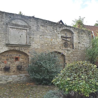 Von der einstigen Kroppenstedter Stadtmauer des Mittelalters sind noch etliche Abschnitte erhalten