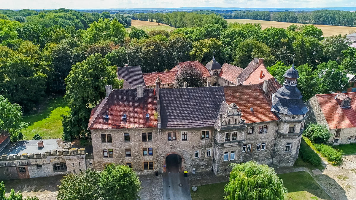 Burg Krottorf im Jahr 2019 - Landkreis Börde - Tourismus im Land Sachsen-Anhalt am Boderadweg