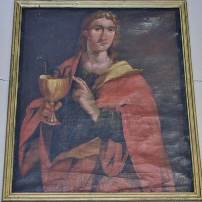 Apostel Johannes ist einer von 15 biblischen Männern, die an der Empore der Gunsleber Dorfkirche zu sehen sind.