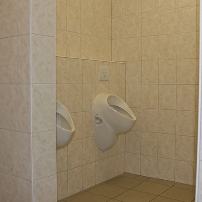 Stadtsaal Groalsleben Toielltenbereich