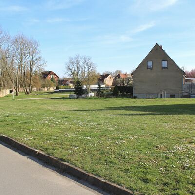 Grundst&uuml;ck Einfamilienhaus/ Mehrfamilienhaus in Hamersleben bei Sch&ouml;ningen, Helmstedt, K&ouml;nigslutter, Oschersleben, Halberstadt