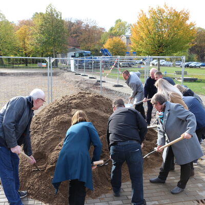Spatenstich Ersatzneubau Grundschule Hamersleben