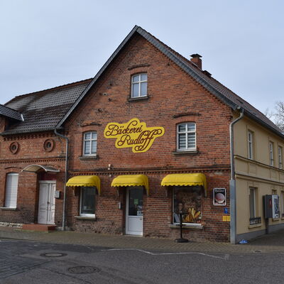 Die Hamersleber Bäckerei Rudloff befindet sich unmittelbar an der B245