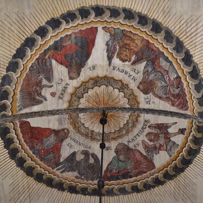 An der Decke der Grninger Martini-Kirche sind auch die vier Evangelisten verewigt.