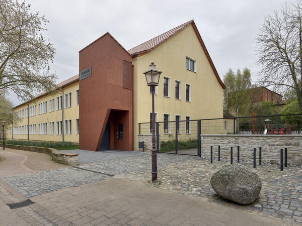Auenansicht Freiraum Co-Working Space in der Stadt Kroppenstedt ( Verbandsgemeinde Westliche Brde ) - Grnderzentrum - bei Magdeburg, Halberstadt, Quedlinburg, Wernigerode