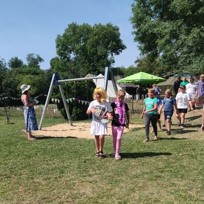 Zeltlager im Freibad Großalsleben - Hort Gröningen