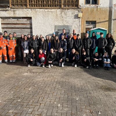 Gruppenbild der ersten Seminarwoche Projekt Edelhof in der Alten Kirchstraße 7 in Gröningen