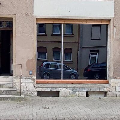 das vorerst fertige Schaufenster - demn&auml;chst kommen die Ausstellungsst&uuml;cke