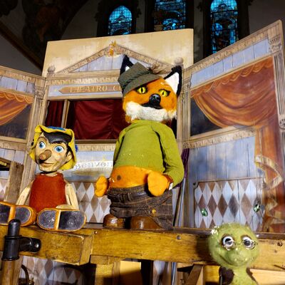Kultur und Gem&uuml;tlichkeit: Erfolgreiches Wochenende mit Puppentheater und Caf&eacute; - KirchplatzVier e.V.