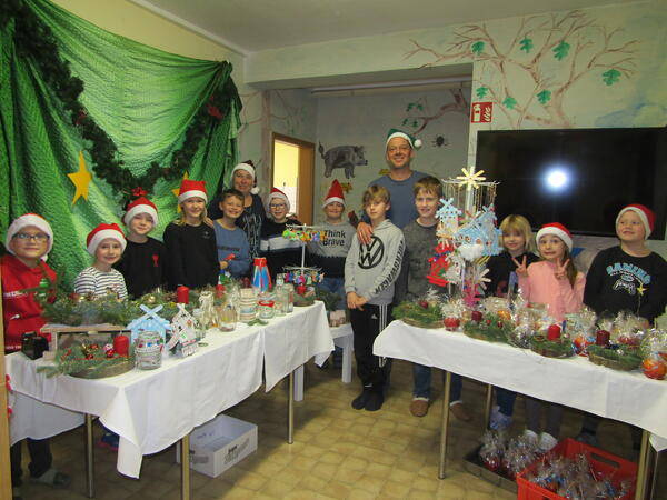 Weihnachtsbasar der Power-Kids - Hort der Kita »Sonnenschein«