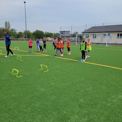 Sportlicher Nachmittag der Klasse 3 - Friedrich-Hoffmann Grundschule Gröningen