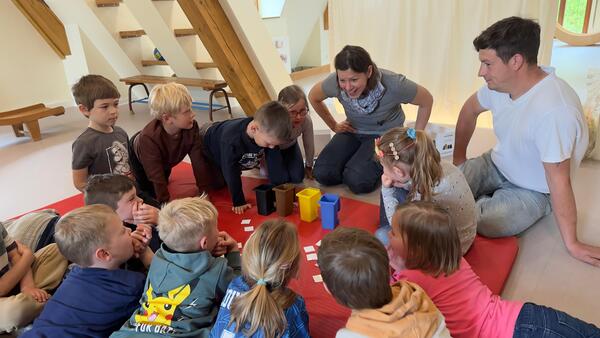 Der »Grüne Stammtisch« startet eine Aktion mit den Kita-Kindern, Ausleben