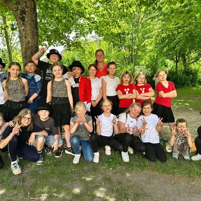 Vernissage - "Schüler sind kleine Künstler" -  Grundschule Hamersleben