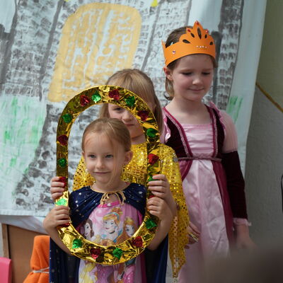 »Hurra, wir kommen in die Schule!« - Sommerfest in der Kita »Klettermax« Krottorf 2025