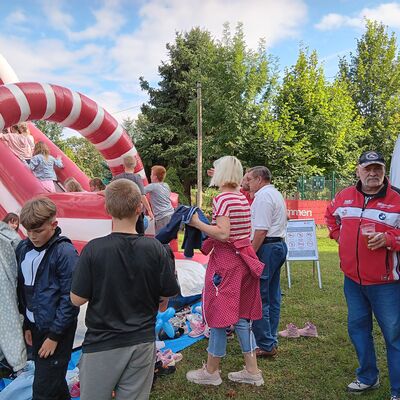 Buntes Lichterfest der Kinder in Kroppenstedt begeistert Familien - MGH Kroppenstedt