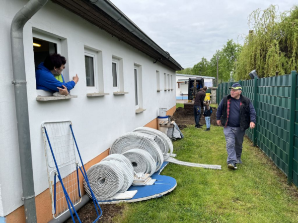 Arbeitseinsatz im Freibad Gro&szlig;alsleben - Vorbereitung der Technik und Ausstattung