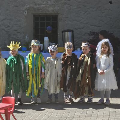 Kinder der Kita &raquo;Schloss Trautenburg&laquo; Ausleben beim Oma-Opa-Tag