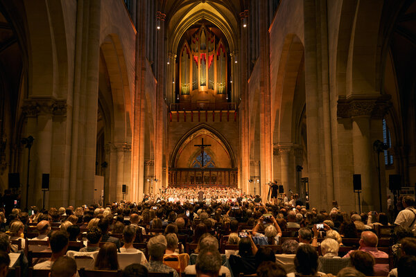 #GemeinsameSache im Magdeburger Dom - Chor und Publikum