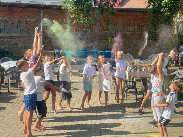 Bunter Ferienspa&szlig; im Hort &raquo;Villa Einstein&laquo; - Sommer 2026