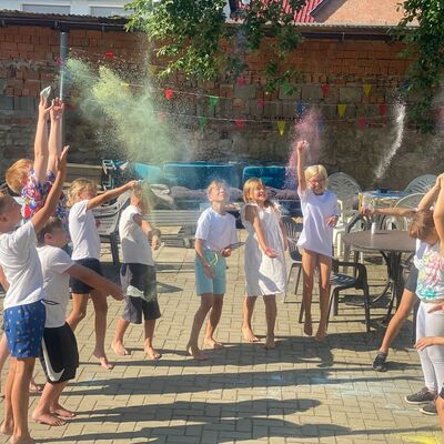 Bunter Ferienspa&szlig; im Hort &raquo;Villa Einstein&laquo; - Sommer 2026